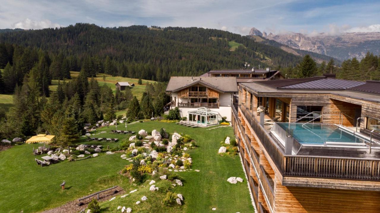 Hotel Gran Paradiso San Cassiano  Eksteriør billede